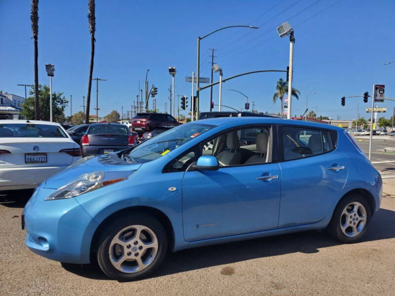 2011 Nissan LEAF SL
