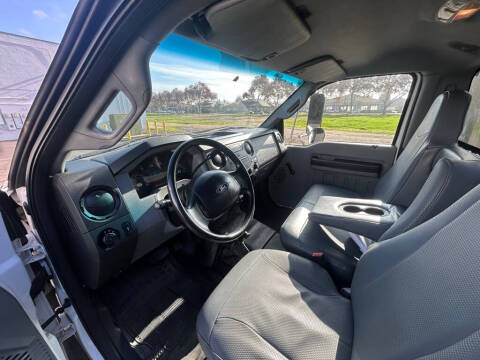 2013 Ford F-650 Super Duty