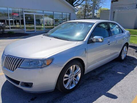 2010 Lincoln MKZ for sale at Lakeshore Auto Wholesalers in Amherst OH