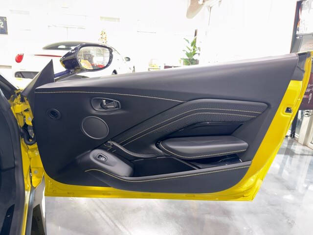 2019 Aston Martin Vantage