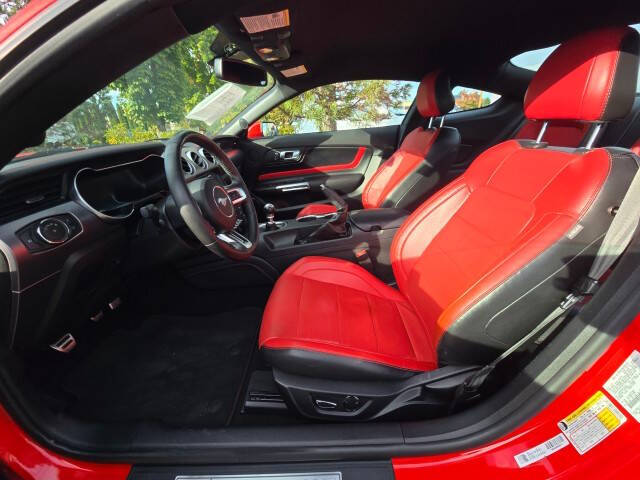 2019 Ford Mustang EcoBoost