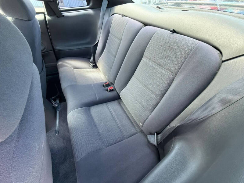 2004 Ford Mustang