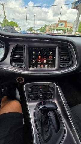 2016 Dodge Challenger SXT