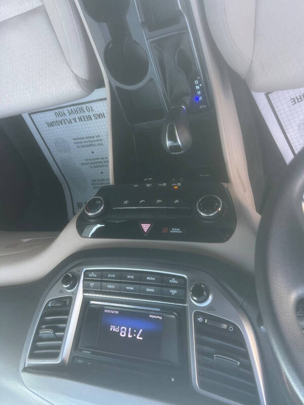2016 Hyundai Tucson SE