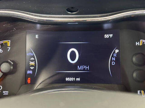 2019 Jeep Grand Cherokee Laredo E