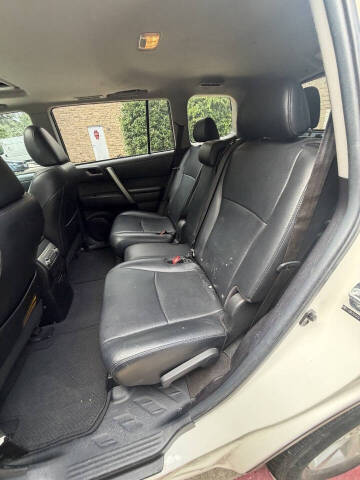 2013 Toyota Highlander Plus
