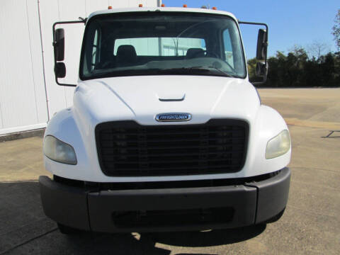 2005 Freightliner Business class M2