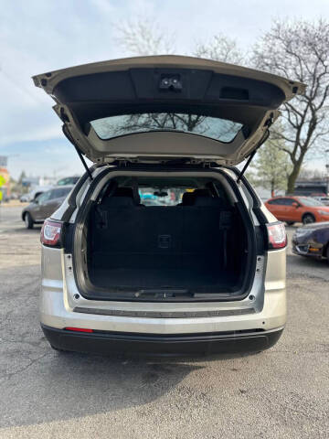 2017 Chevrolet Traverse LT