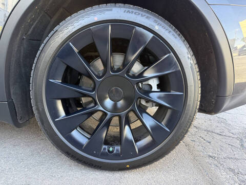 2024 Tesla Model Y Long Range