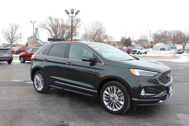 2024 Ford Edge Titanium