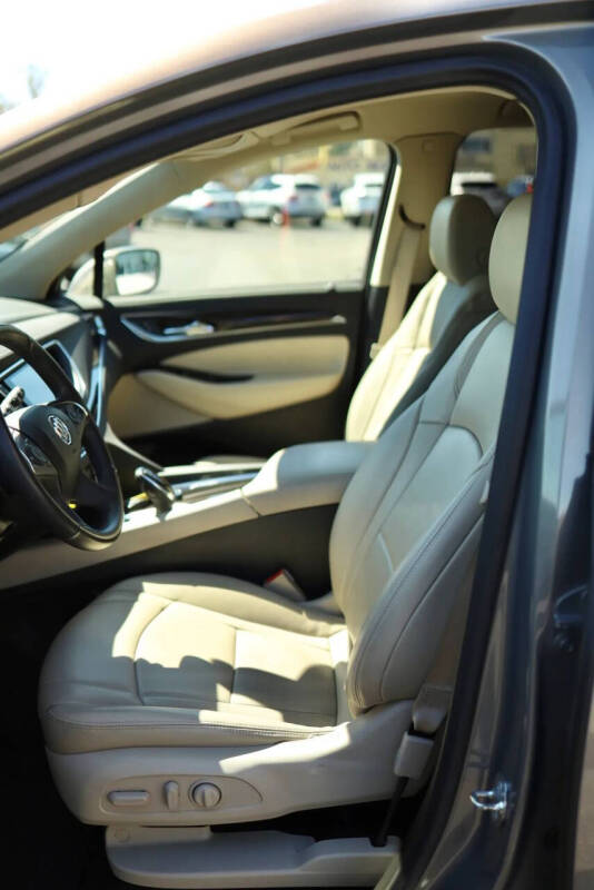 2018 Buick Enclave Essence