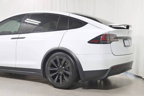 2023 Tesla Model X Standard Range