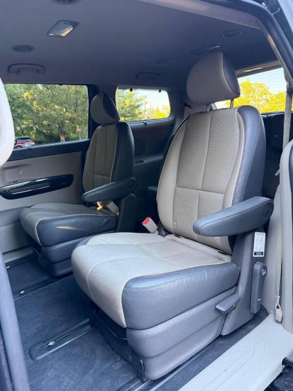 2016 Kia Sedona SX