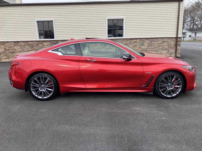 2017 Infiniti Q60 Red Sport 400