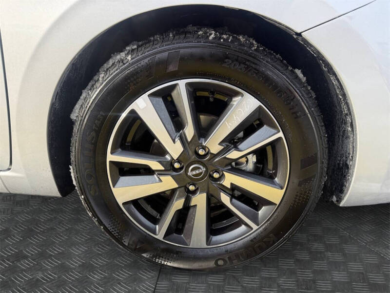 2025 Nissan Versa SV