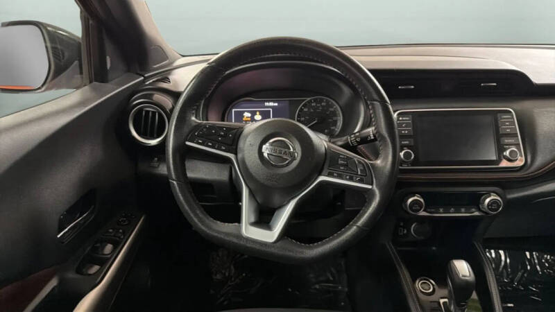 2019 Nissan Kicks SR