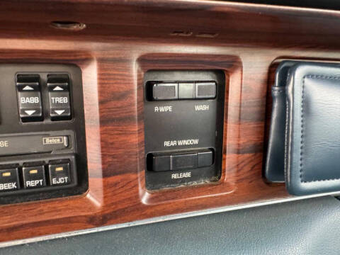 1992 Oldsmobile Custom Cruiser