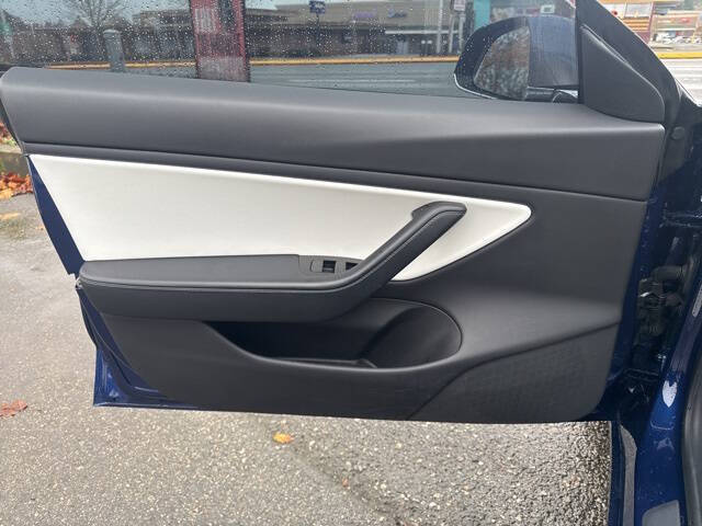 2019 Tesla Model 3 Standard Range Plus