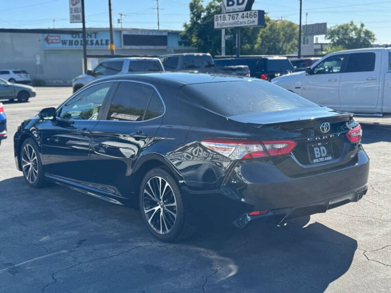 2018 Toyota Camry SE