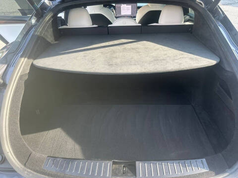 2022 Tesla Model S Plaid