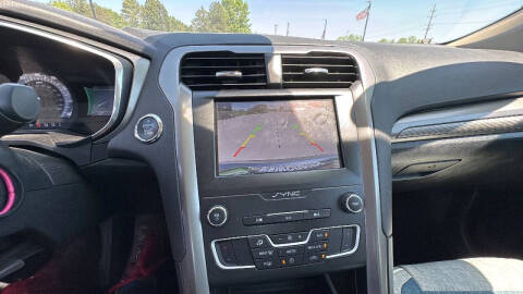 2020 Ford Fusion SE