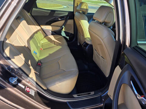 2017 Hyundai Azera Limited