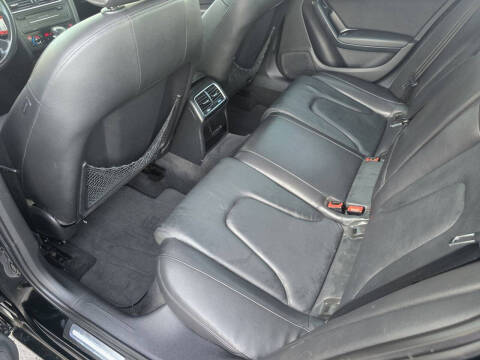 2010 Audi A4 2.0T quattro Premium Plus