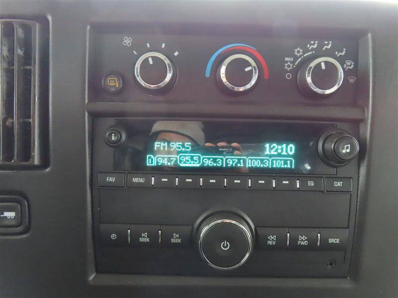 2022 Chevrolet Express 2500