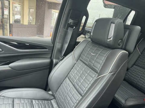 2023 Cadillac Escalade-V