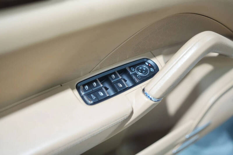 2014 Porsche Cayenne S Hybrid