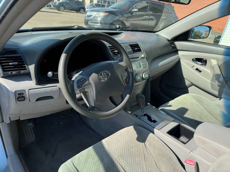 2007 Toyota Camry LE photo 14