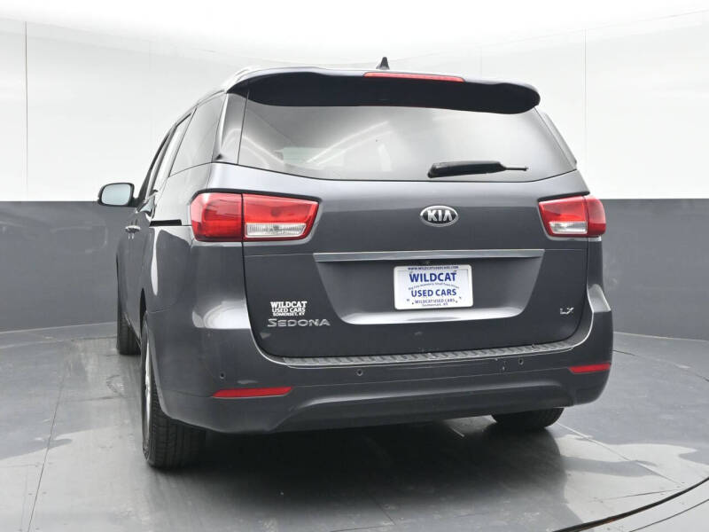 2017 Kia Sedona LX