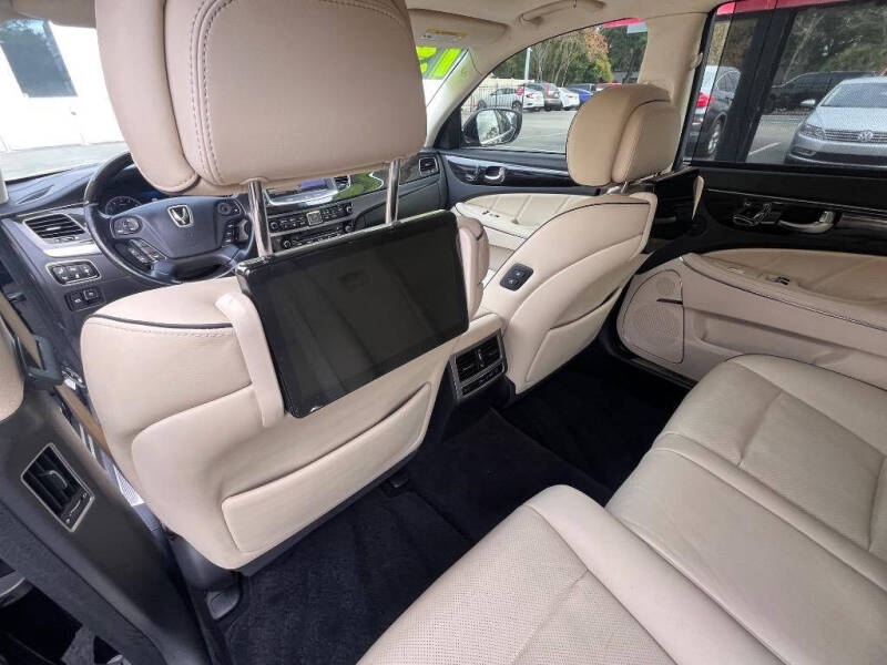 2015 Hyundai Equus Signature