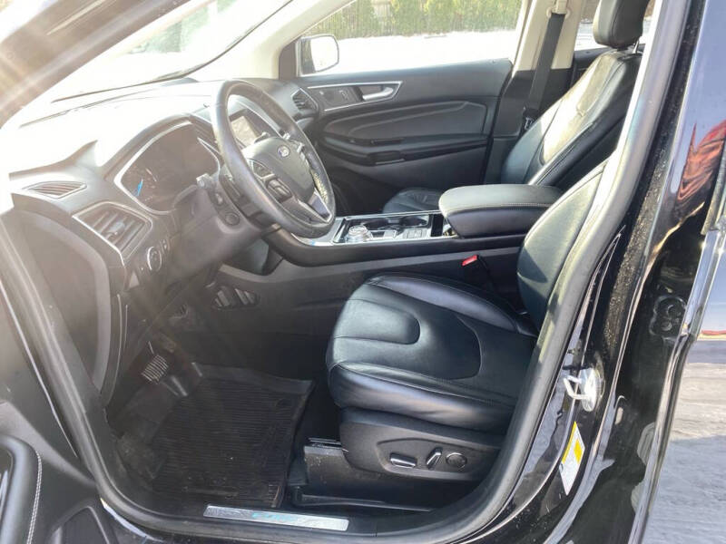 2019 Ford Edge Titanium