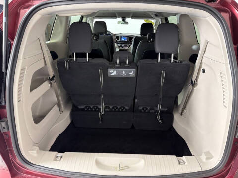 2019 Chrysler Pacifica LX