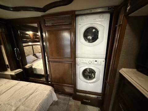 2016 Tiffin Allegro Bus