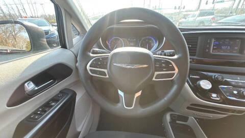 2017 Chrysler Pacifica LX