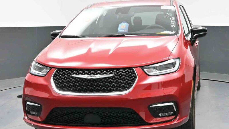 2025 Chrysler Pacifica Select