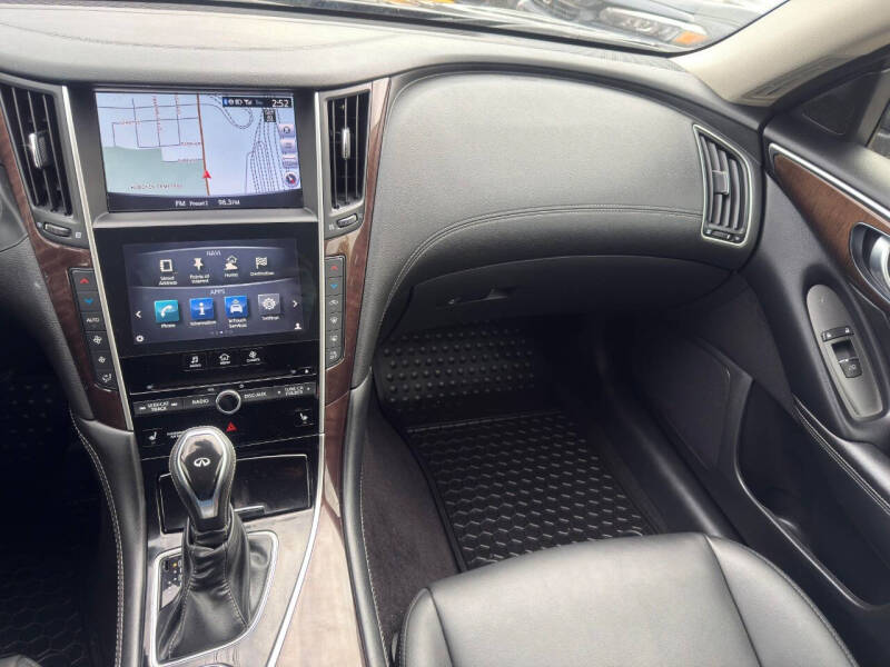 2018 Infiniti Q50 3.0T Luxe