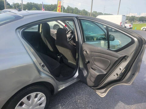 2012 Nissan Versa 1.6 S