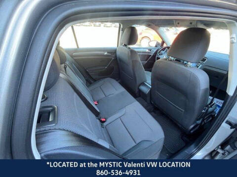 2019 Volkswagen Golf S