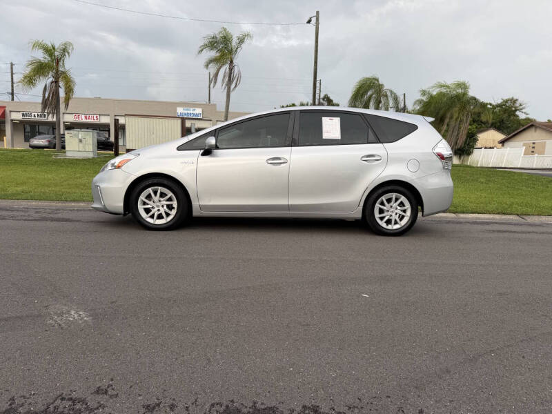 2012 Toyota Prius v Three