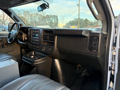 2023 GMC Savana 2500