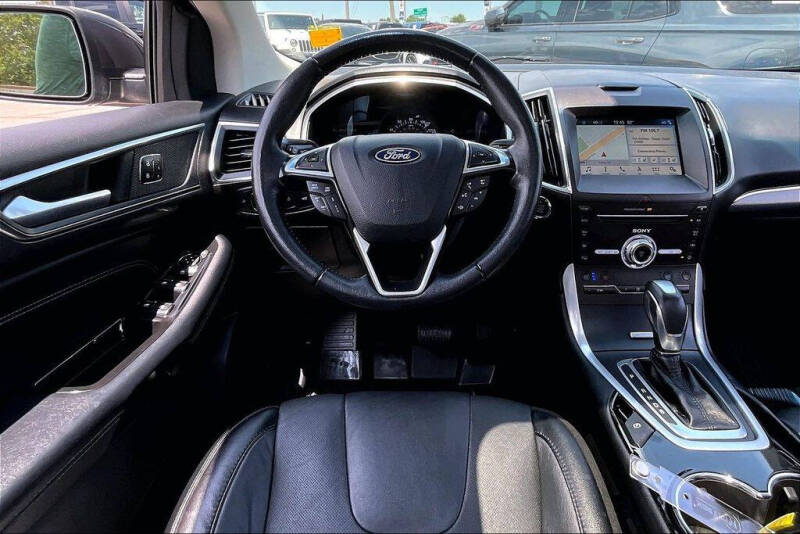 2018 Ford Edge Titanium