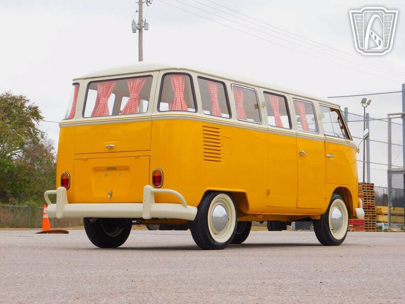 1975 Volkswagen Type 2
