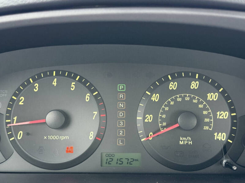 2004 Hyundai Elantra GLS