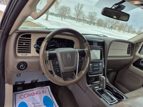 2016 Lincoln Navigator Select