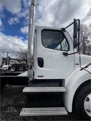 2012 Freightliner M2 112