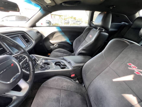 2016 Dodge Challenger R/T Plus