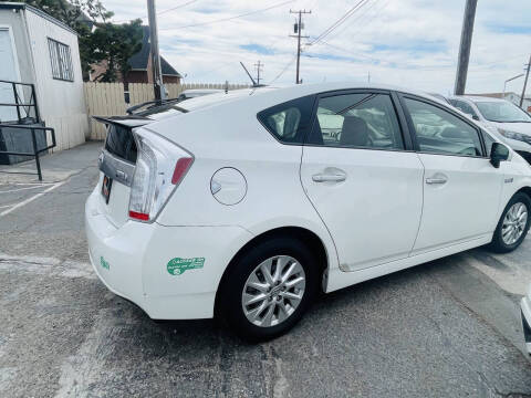 2015 Toyota Prius Plug-in Hybrid Advanced
